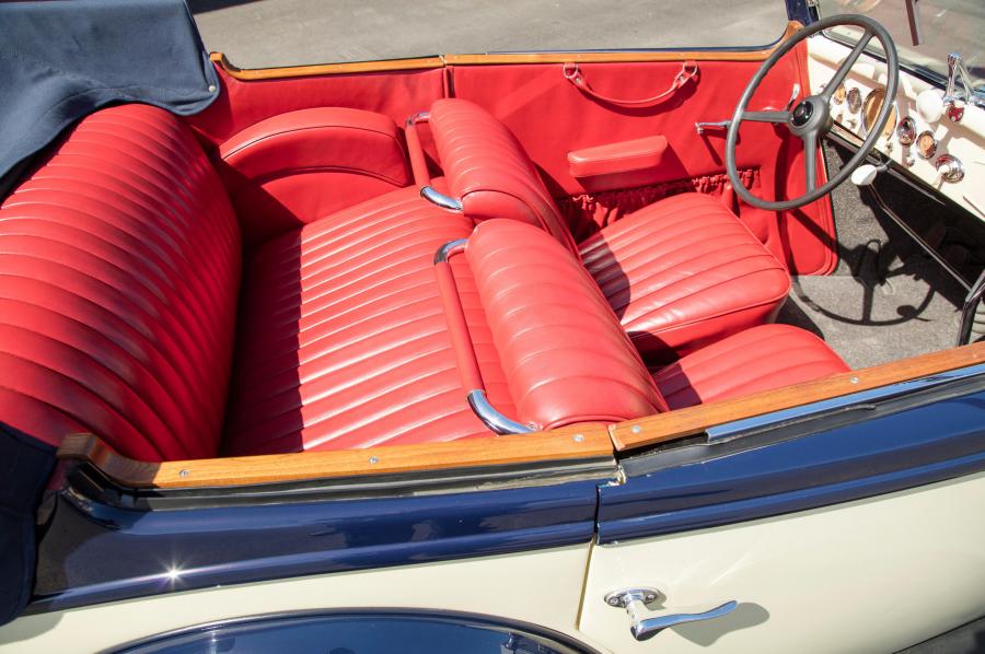Интерьер BMW 319 Cabriolet 1935 года  (фото 12 из 17)